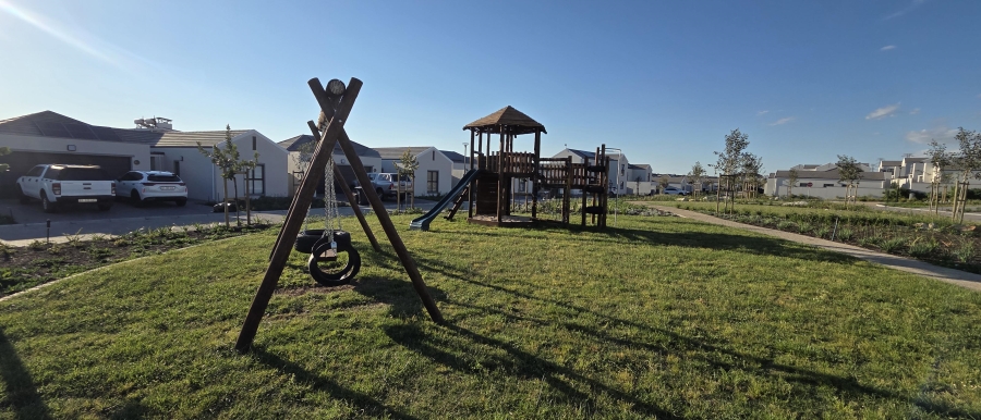 To Let 3 Bedroom Property for Rent in Jakarandas Western Cape